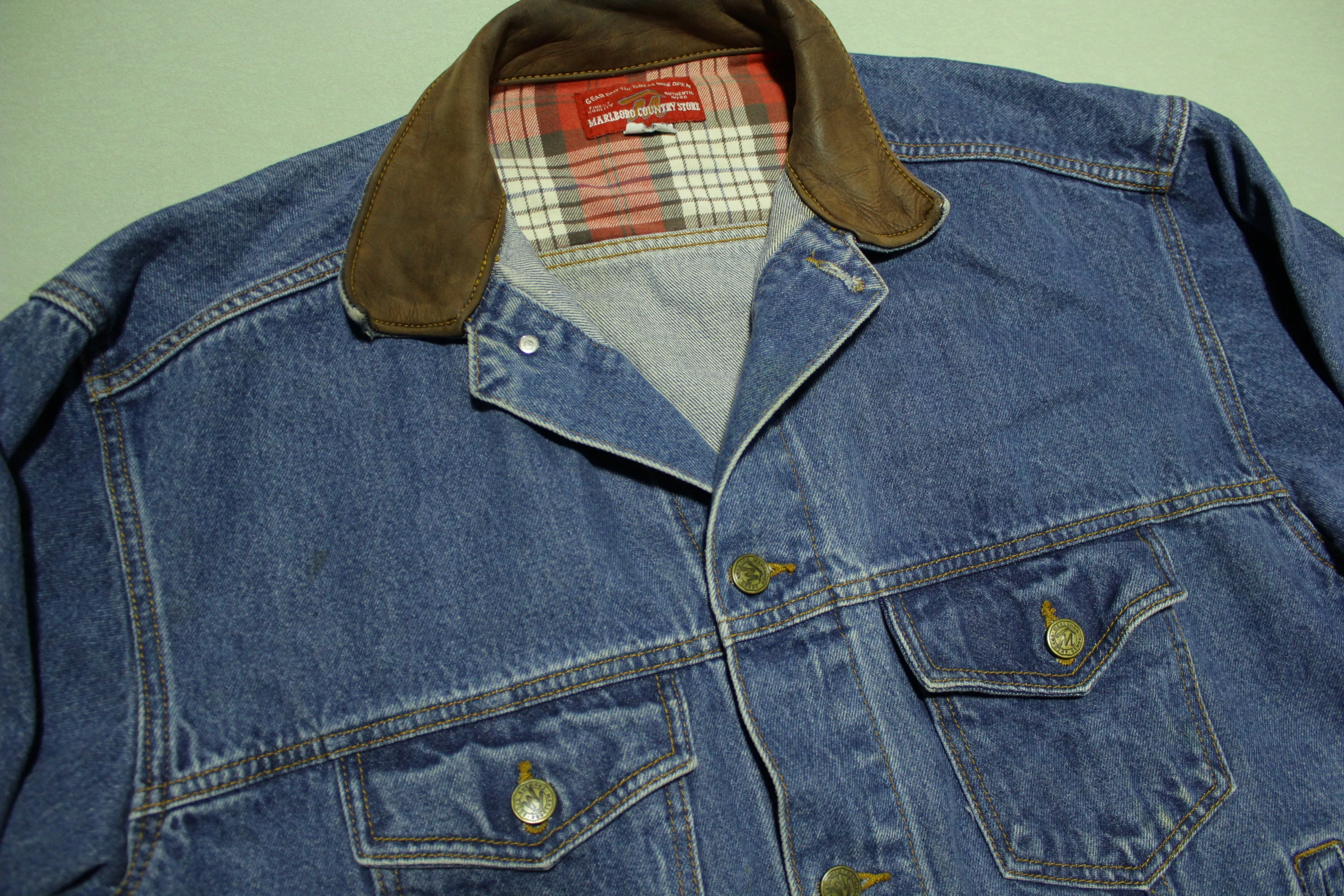 Marlboro Country Store Vintage Leather Collar Plaid Lining 90s Denim Jean Jacket