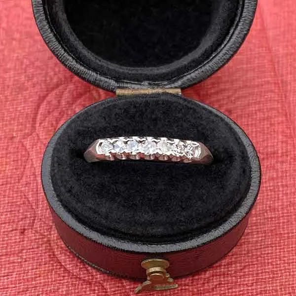 Vintage Diamond Band Ring, 0.15ct.