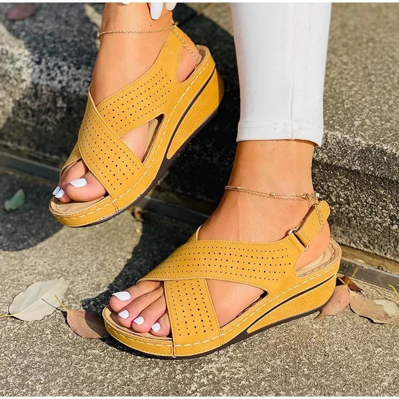 Women's Sewing Hollow Out Wedges Pu Leather Comfort Retro Sandal